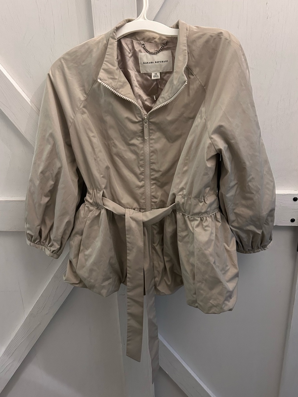 Banana Republic Light Beige Belted Utility  Short Trench Coat Jacket